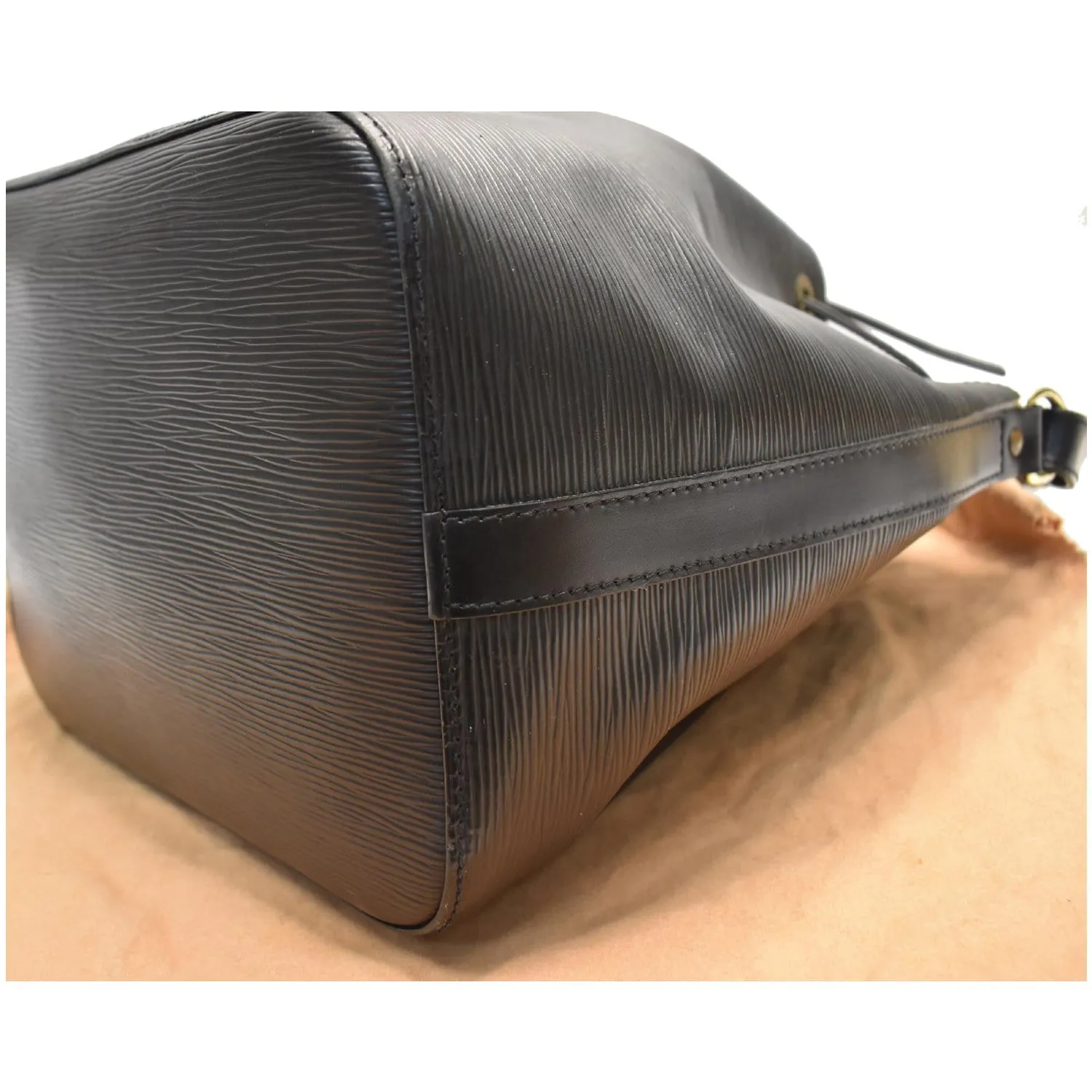 LOUIS VUITTON Petit Noe Epi Leather Shoulder Bag Black
