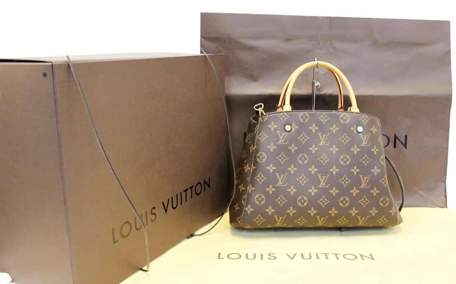 LOUIS VUITTON Shoulder Handbag Monogram Montaigne MM Pre owned