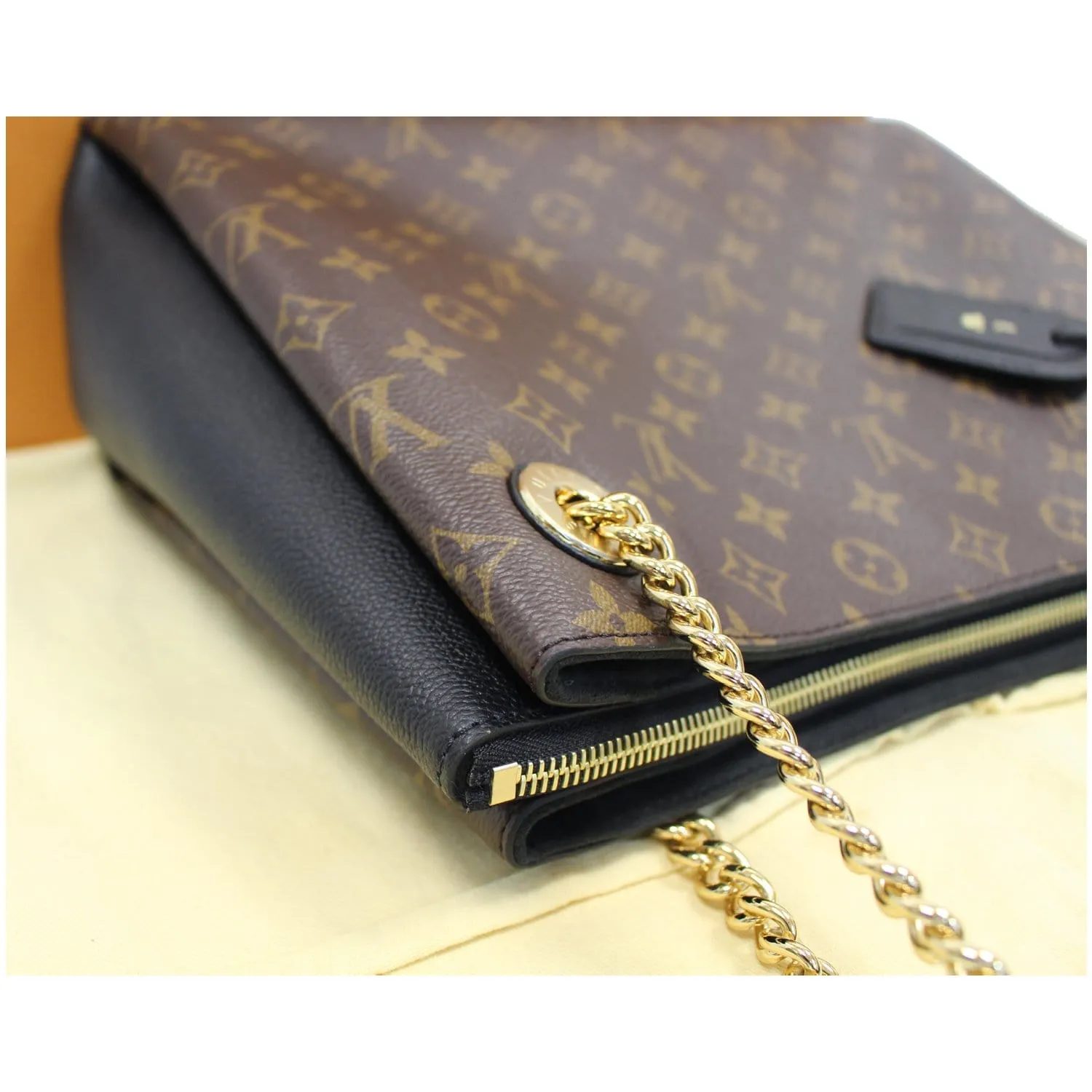 LOUIS VUITTON Surene MM Monogram Canvas Shoulder Bag Black