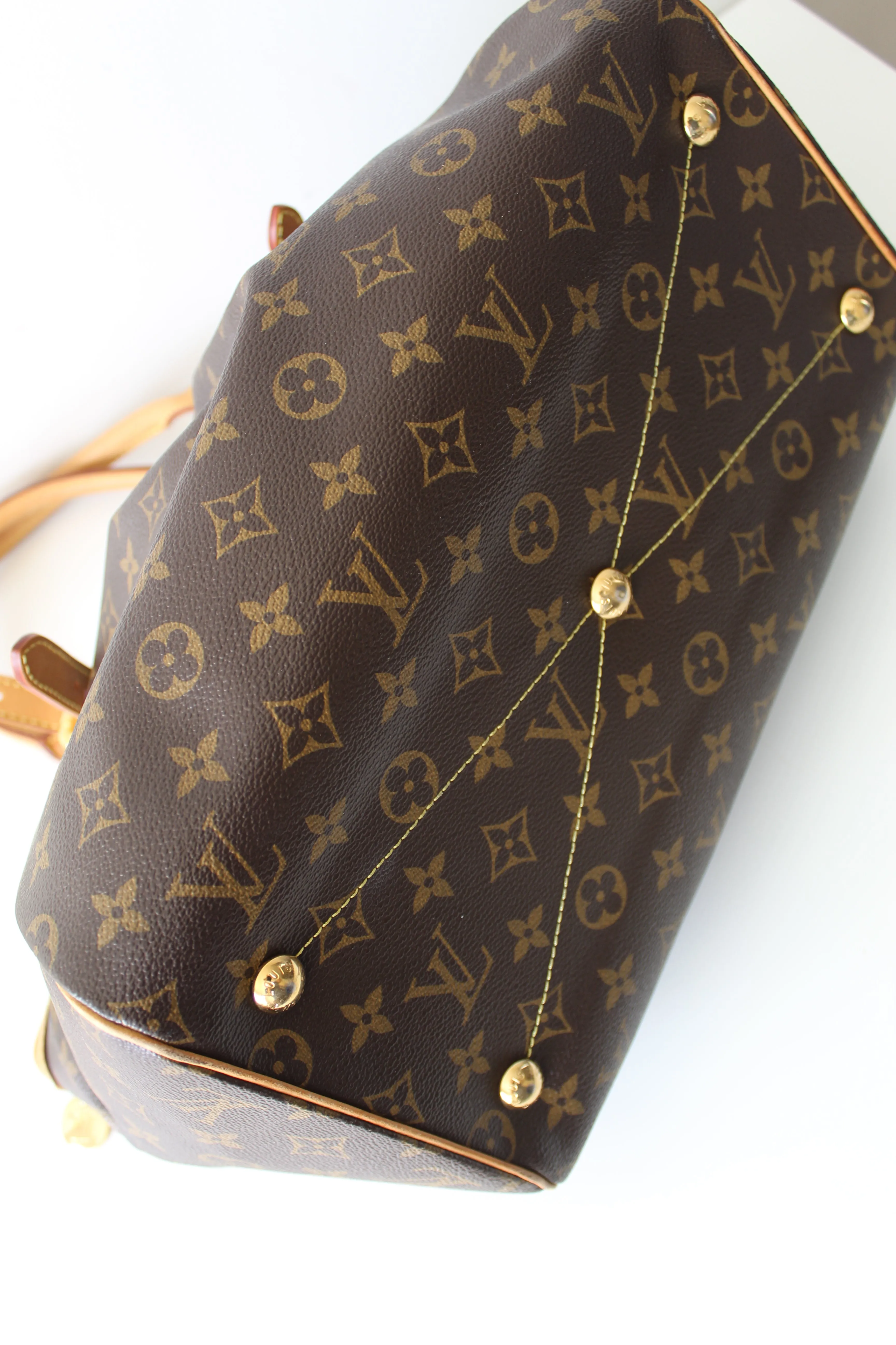 Louis Vuitton Tivoli GM