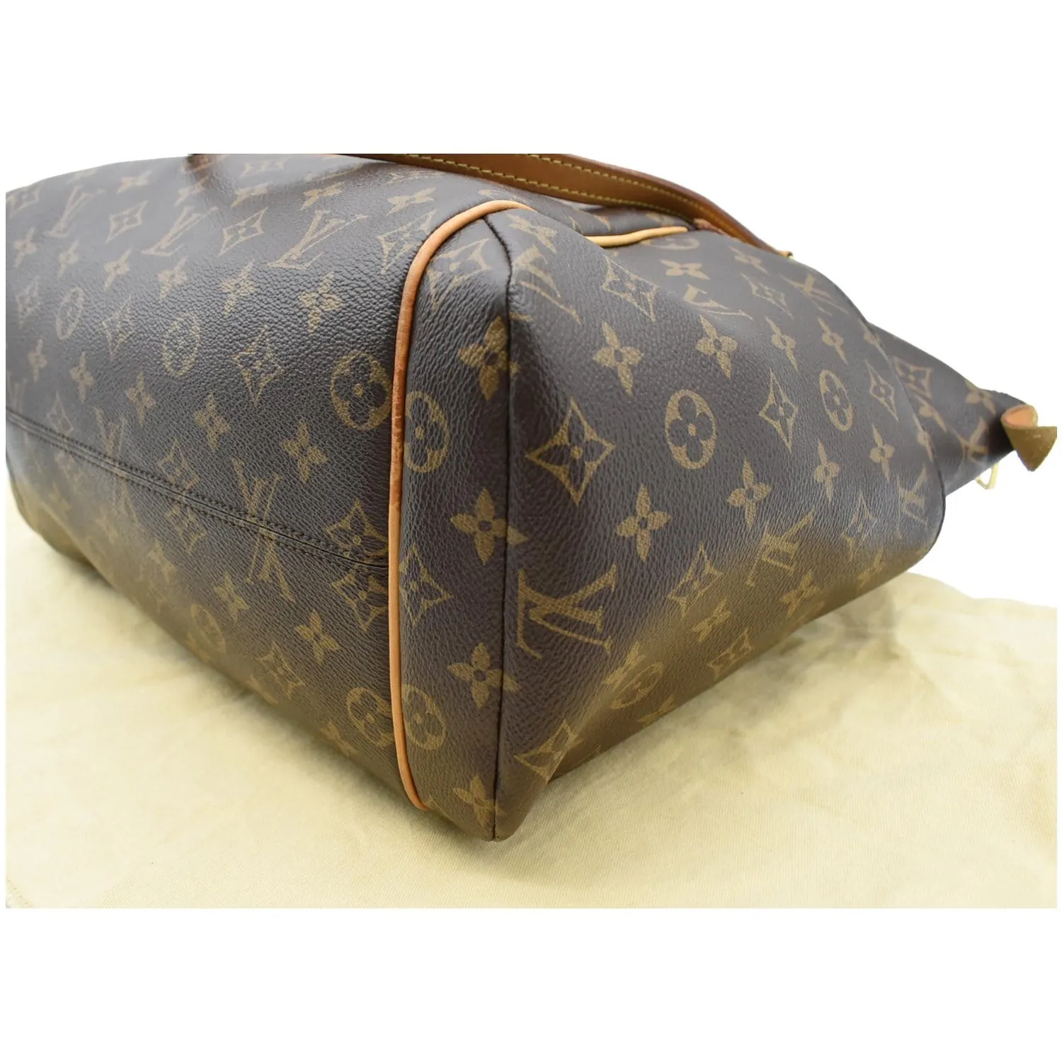 LOUIS VUITTON Totally MM Monogram Canvas Shoulder Bag Brown