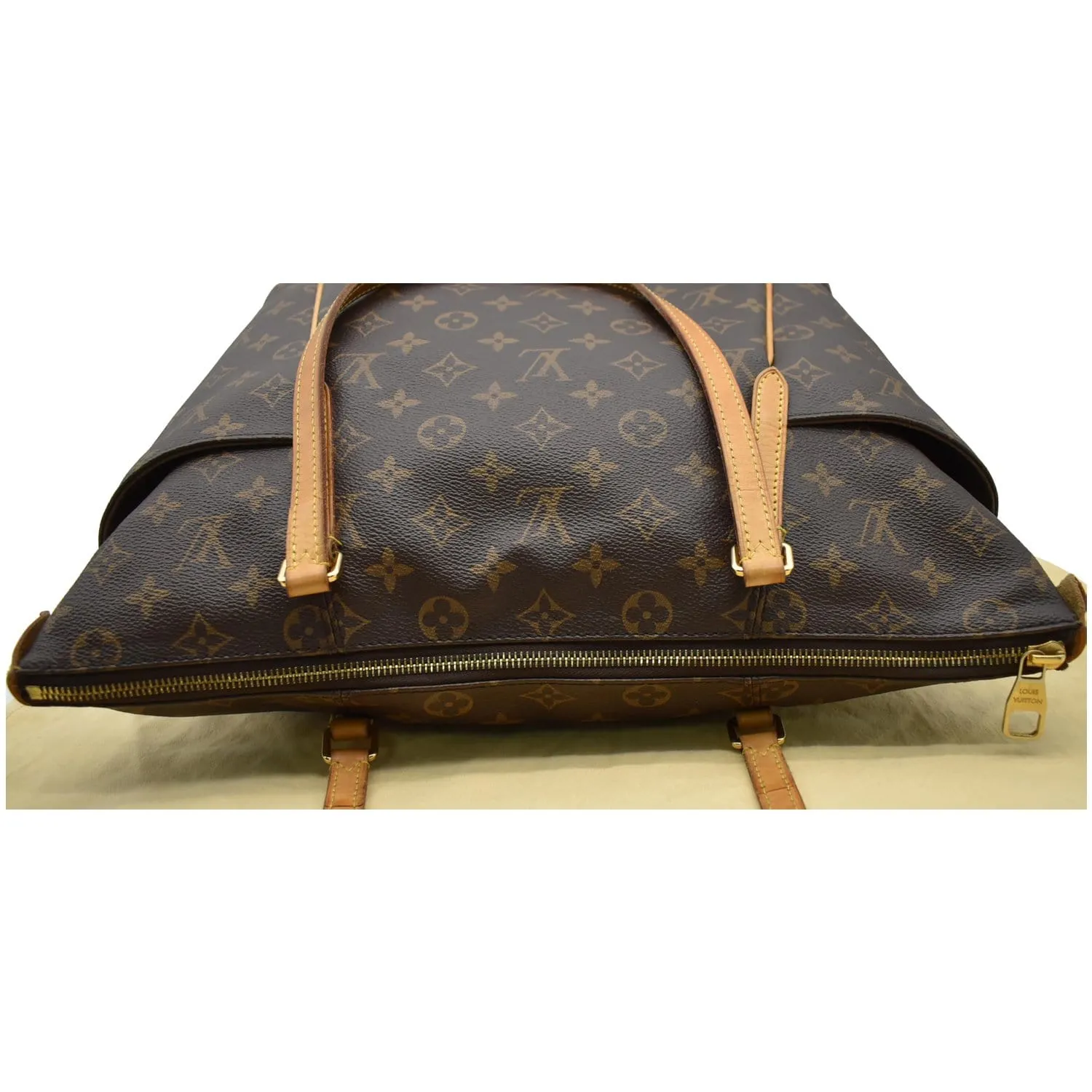 LOUIS VUITTON Totally MM Monogram Canvas Shoulder Bag Brown