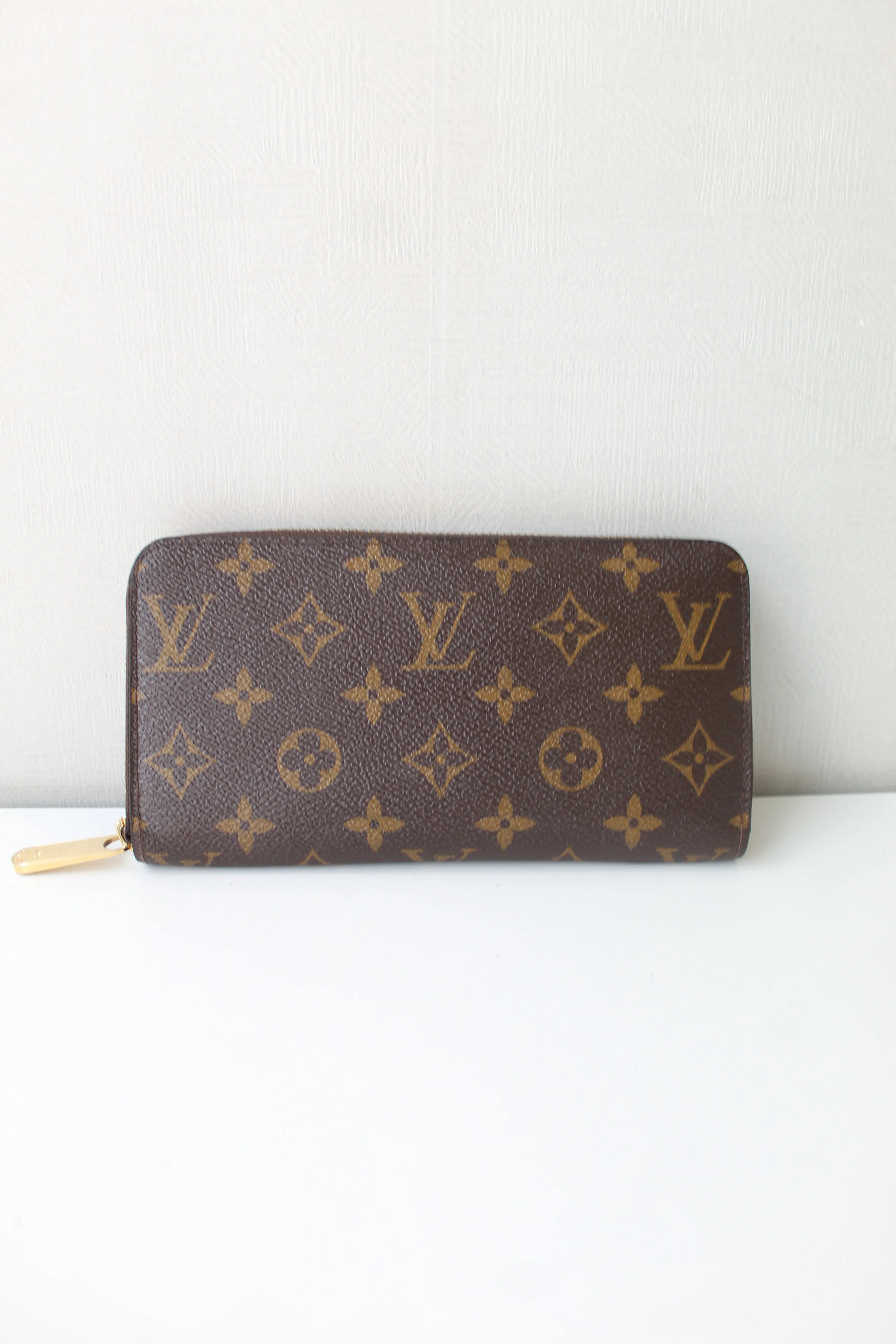 Louis Vuitton  Zippy Wallet