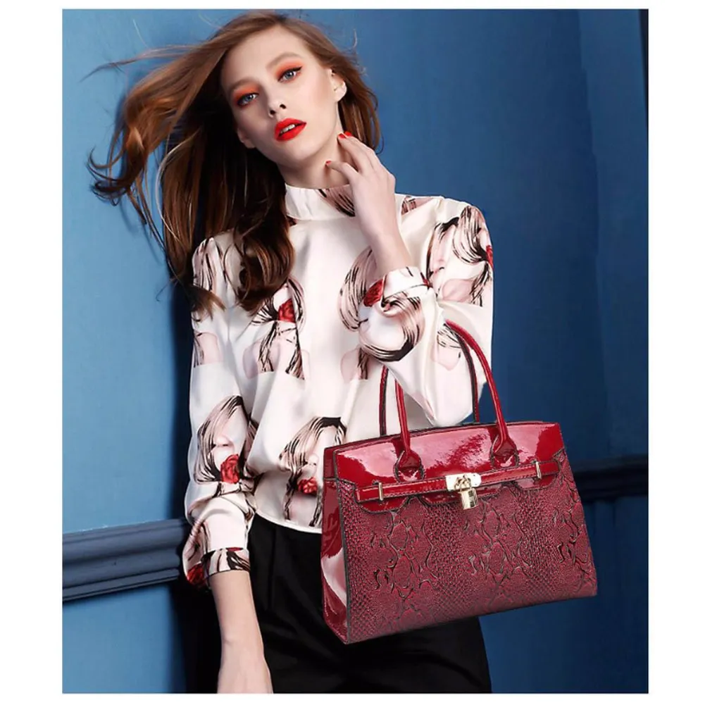 <bold>Top-Handle / Crossbody Bag  <br>Vegan-Leather