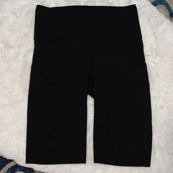 Lululemon fast and free short black athletic running shorts Women's sz 4