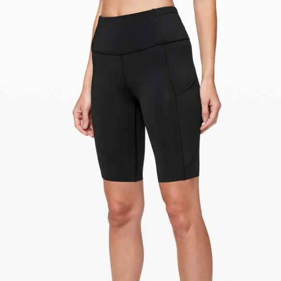 Lululemon fast and free short black athletic running shorts Women's sz 4