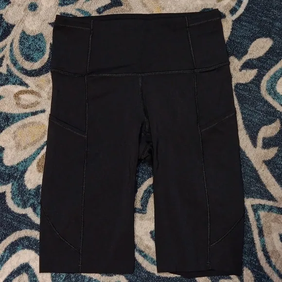 Lululemon fast and free short black athletic running shorts Women's sz 4