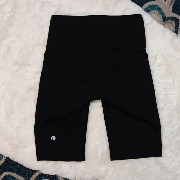Lululemon fast and free short black athletic running shorts Women's sz 4