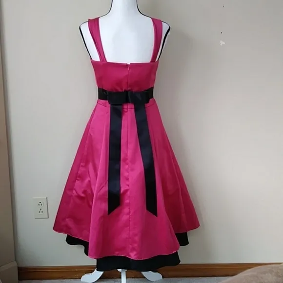 Michaelangelo Formal Evening Gown Dress 8 Red Black