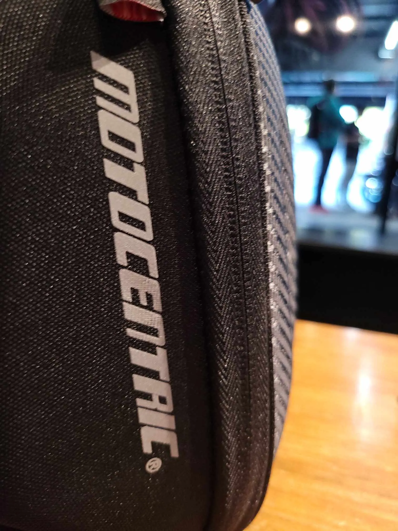 MOTOCENTRIC TANK BAG (CARBON)