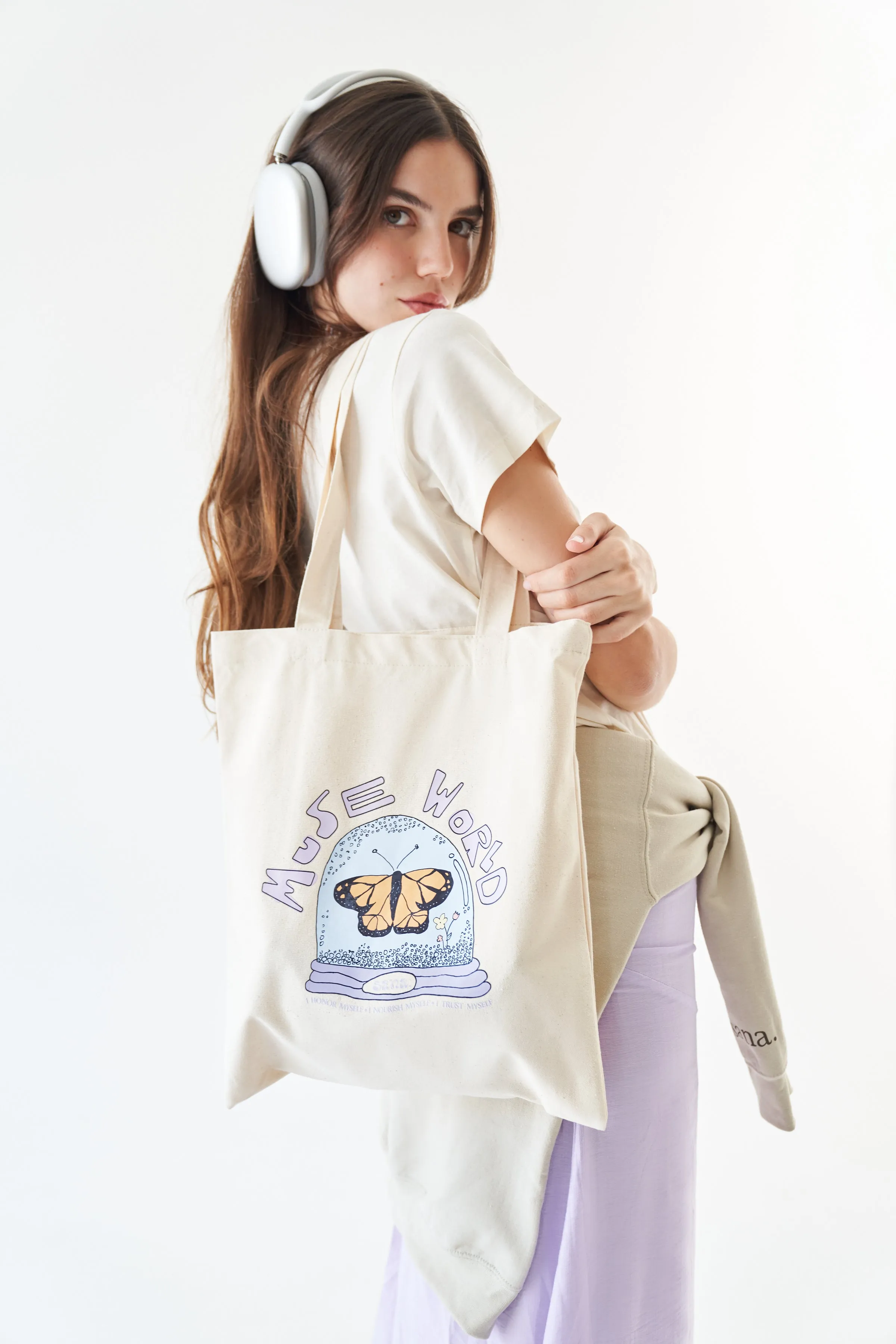 Muse World Tote