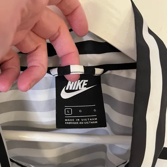 Nike Womens Black WhiteStripe Full Zip Jacket Windbreaker Gold Swoosh L