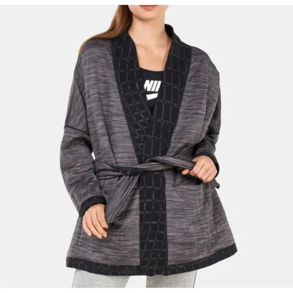 Nike Yoga Women’s Therma-FIT Luxe Reversible Wrap Sweater Black 3X NWT $140