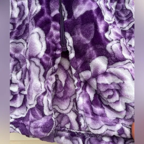 Oscar de la Renta violet/white plush robe, full front zipper, side pockets, XL