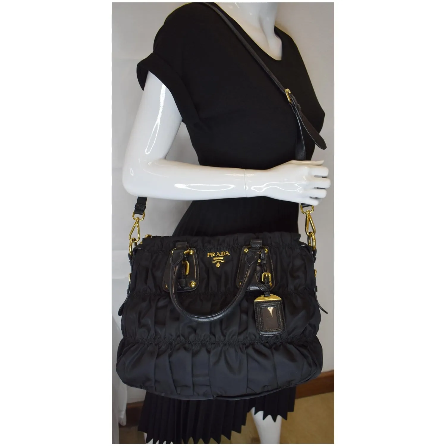 PRADA Gaufre Nappa Leather Tote Bag Black BN1336