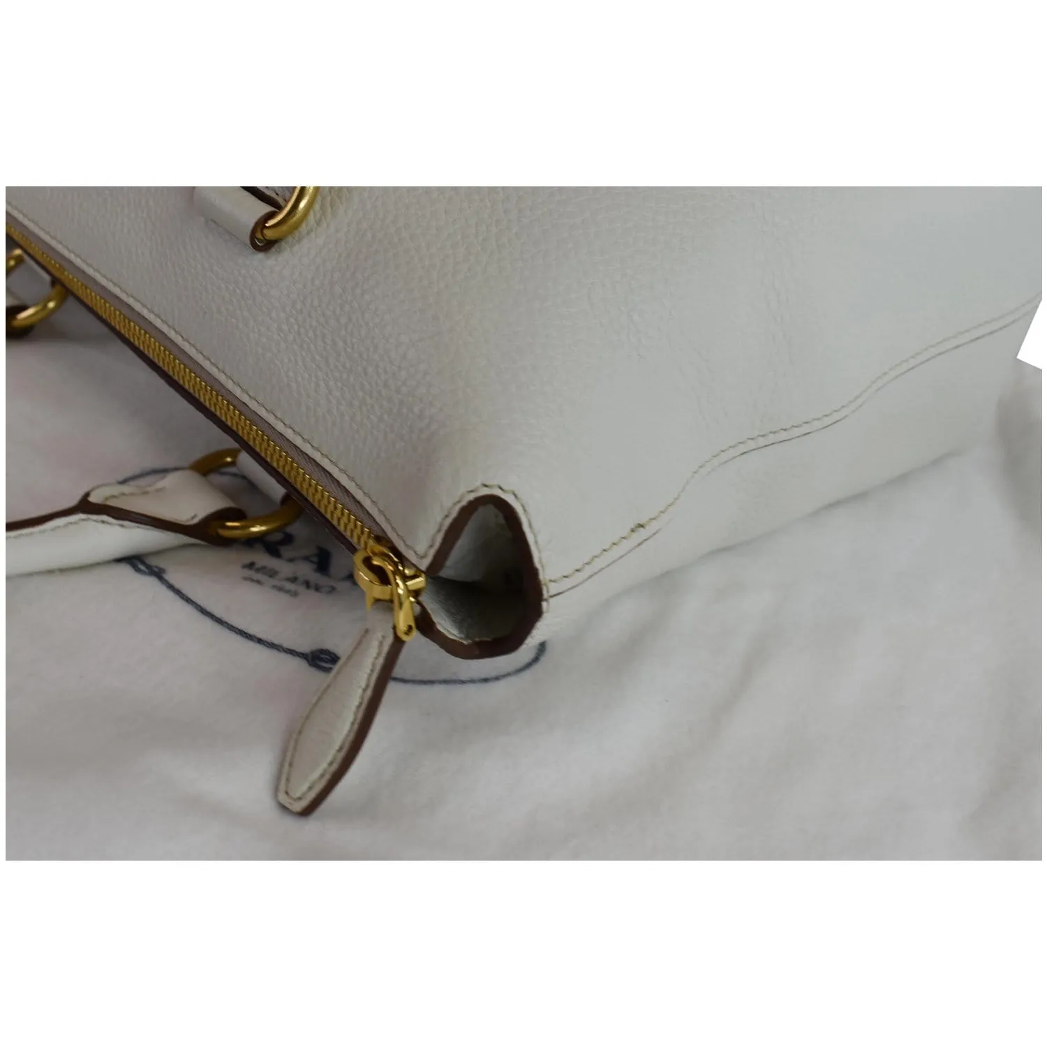 PRADA Vitello Daino Pebbled Leather Zip Tote Shoulder Bag White