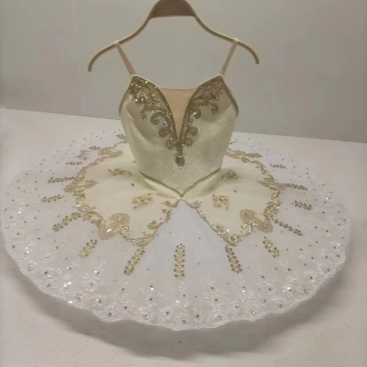 Russian Cream and Gold