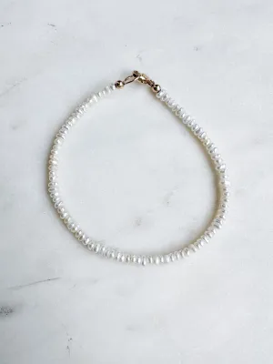 Strand of Pearl Bracelet