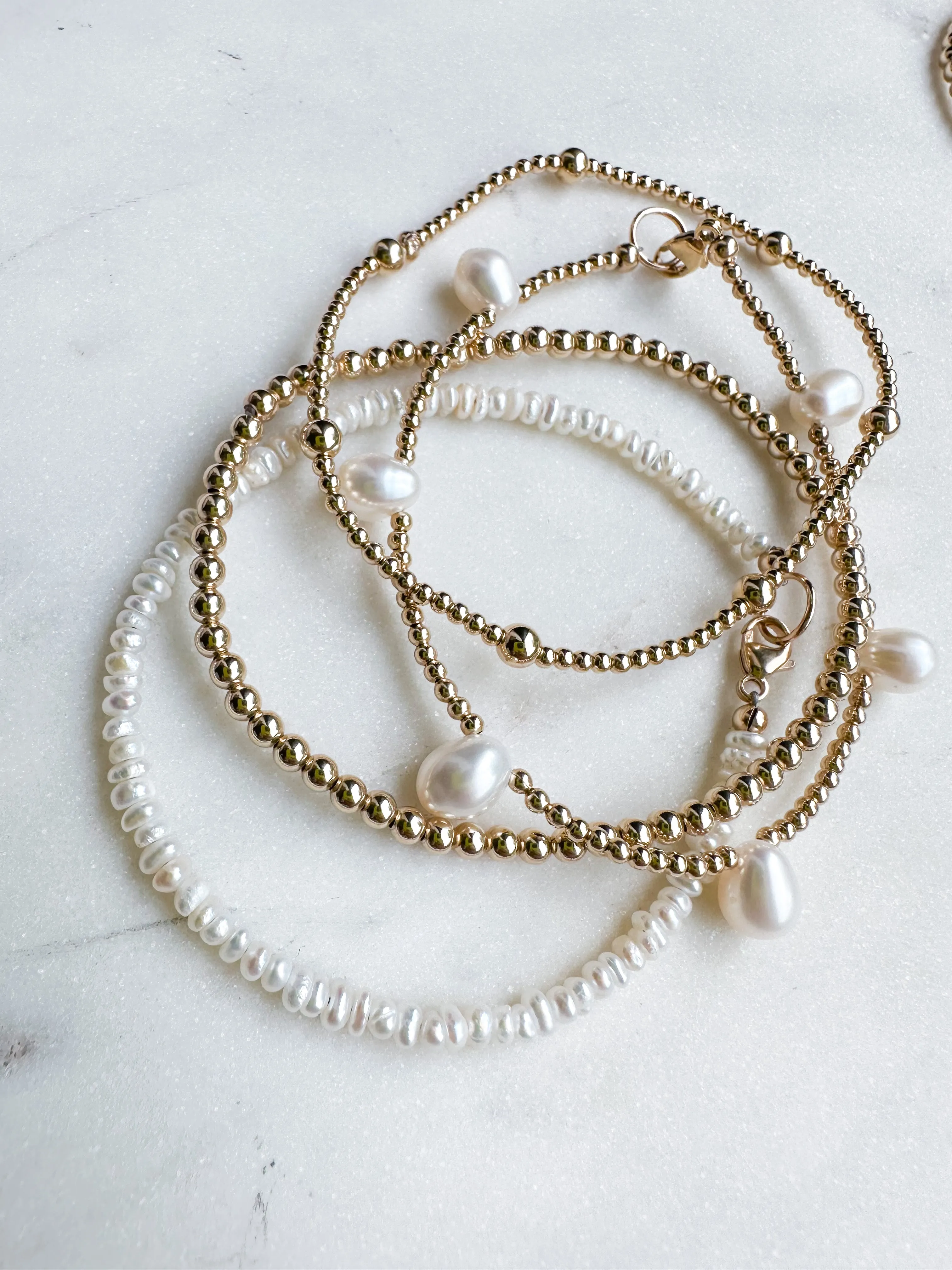 Strand of Pearl Bracelet