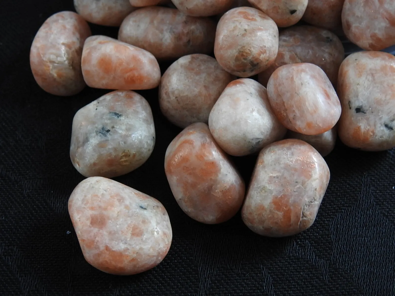 Sunstone Tumbled 1 lb portion