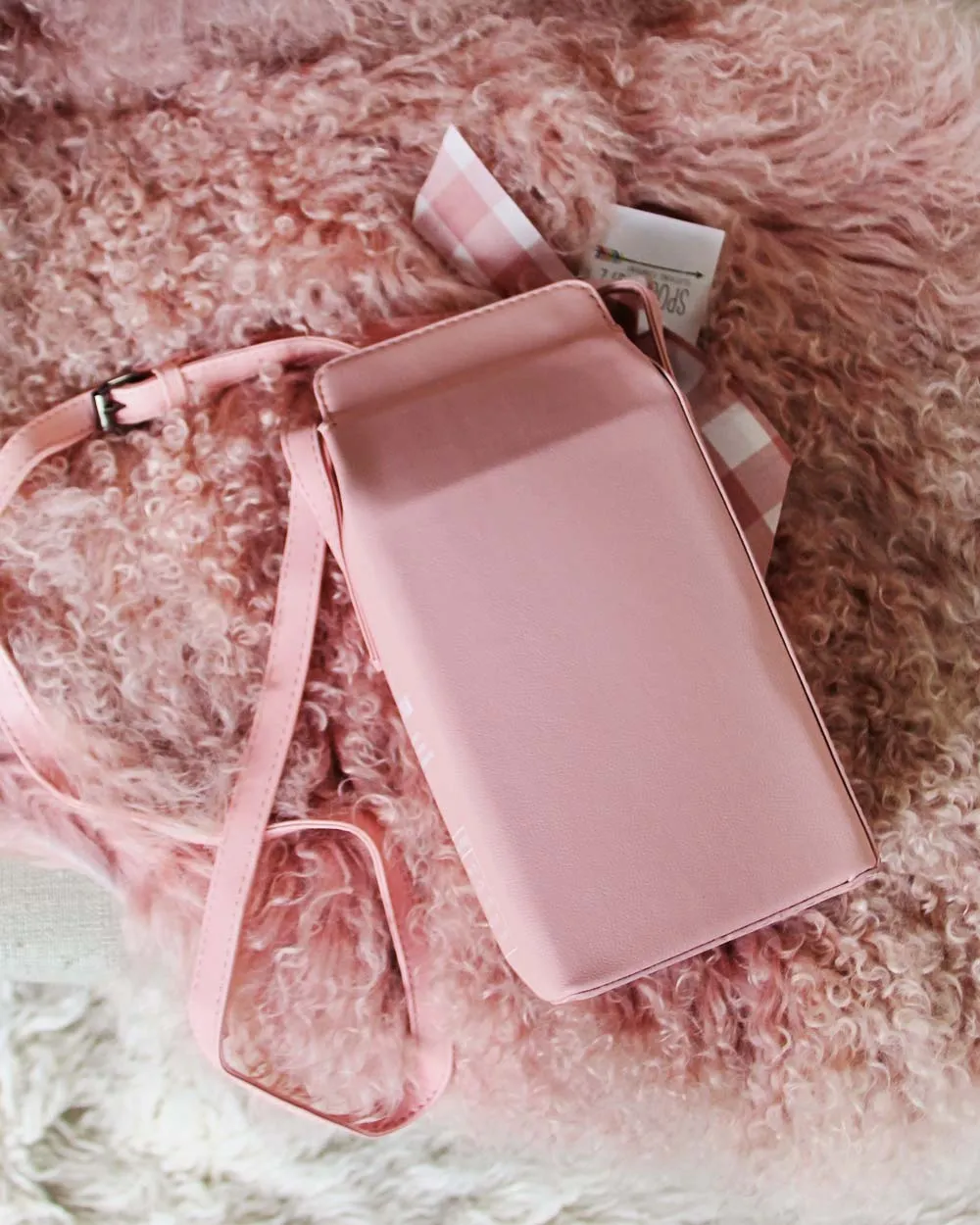 Sweet & Fresh Tote in Strawberry