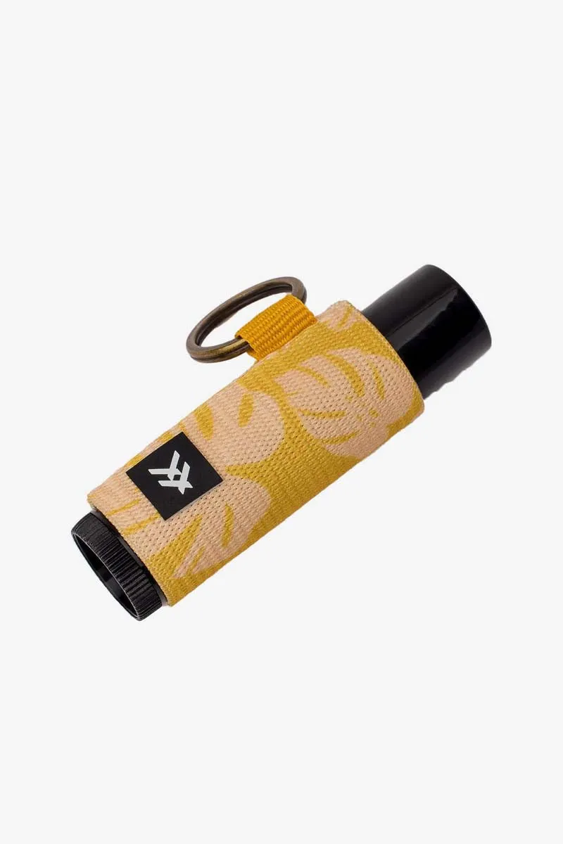 Thread 22 Lip Balm Holder