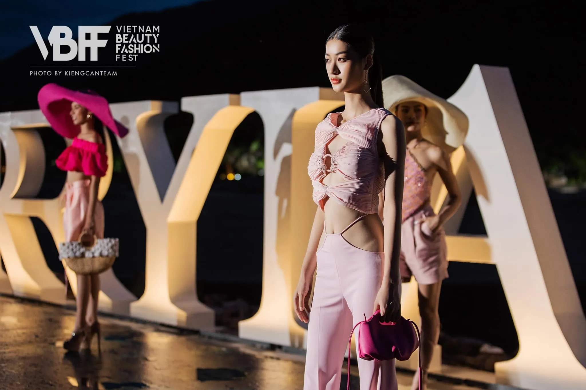 TÚI XÁCH Flower Mini màu Dưa cải