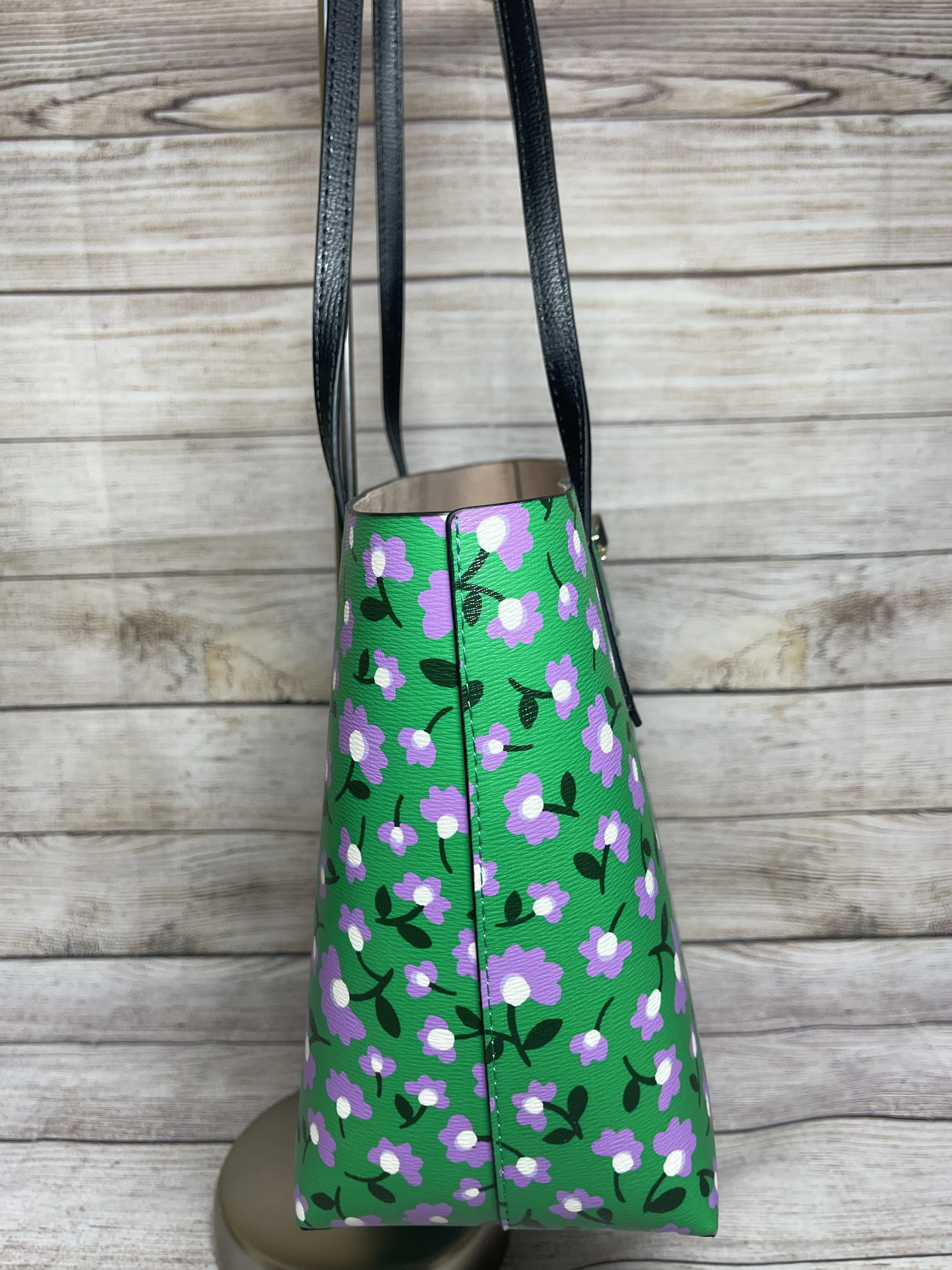 Tote Designer By Kate Spade  Size: Medium