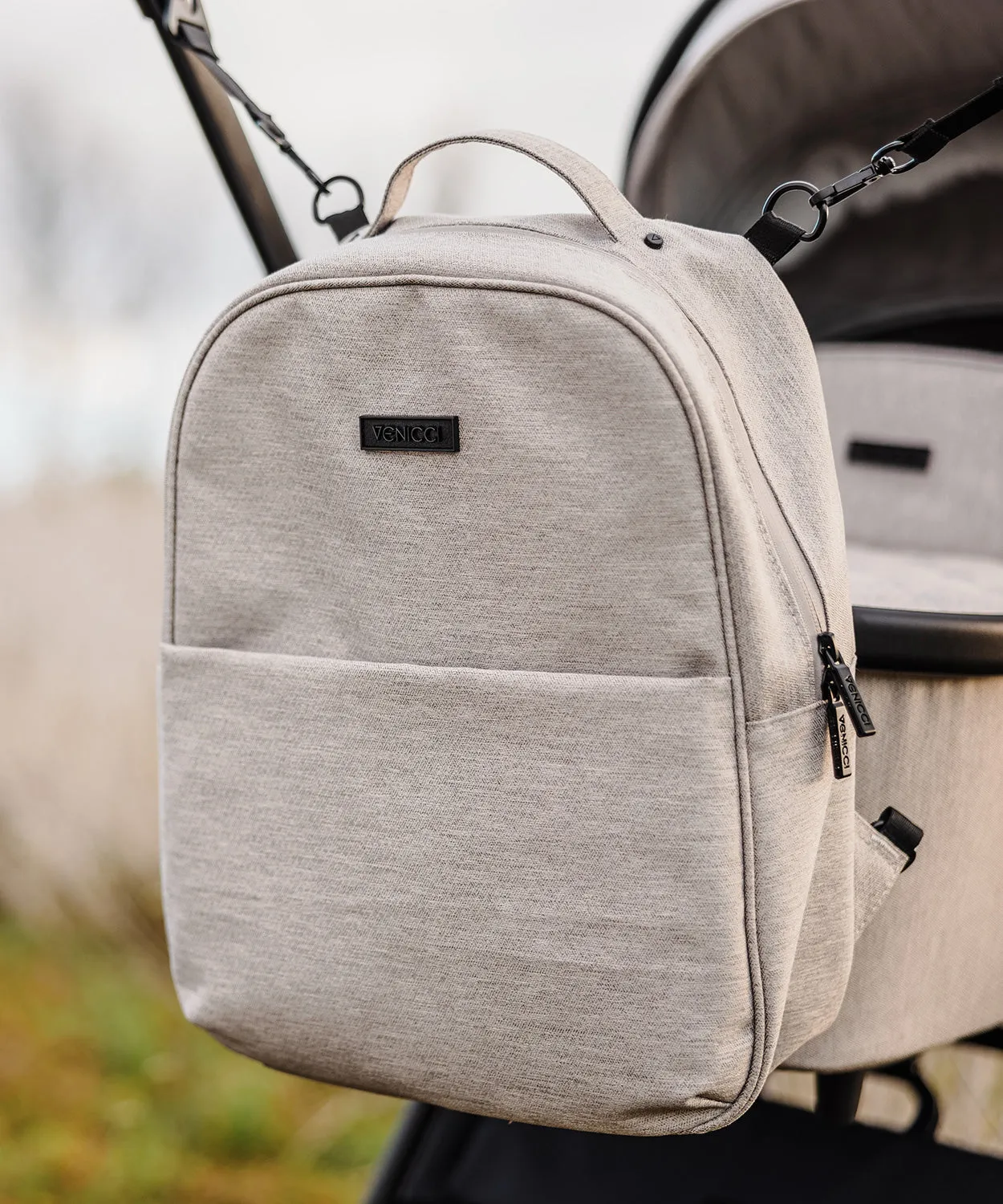 Venicci Tinum Edge bundle with Tiago iSize Car Seat & Base - Dust