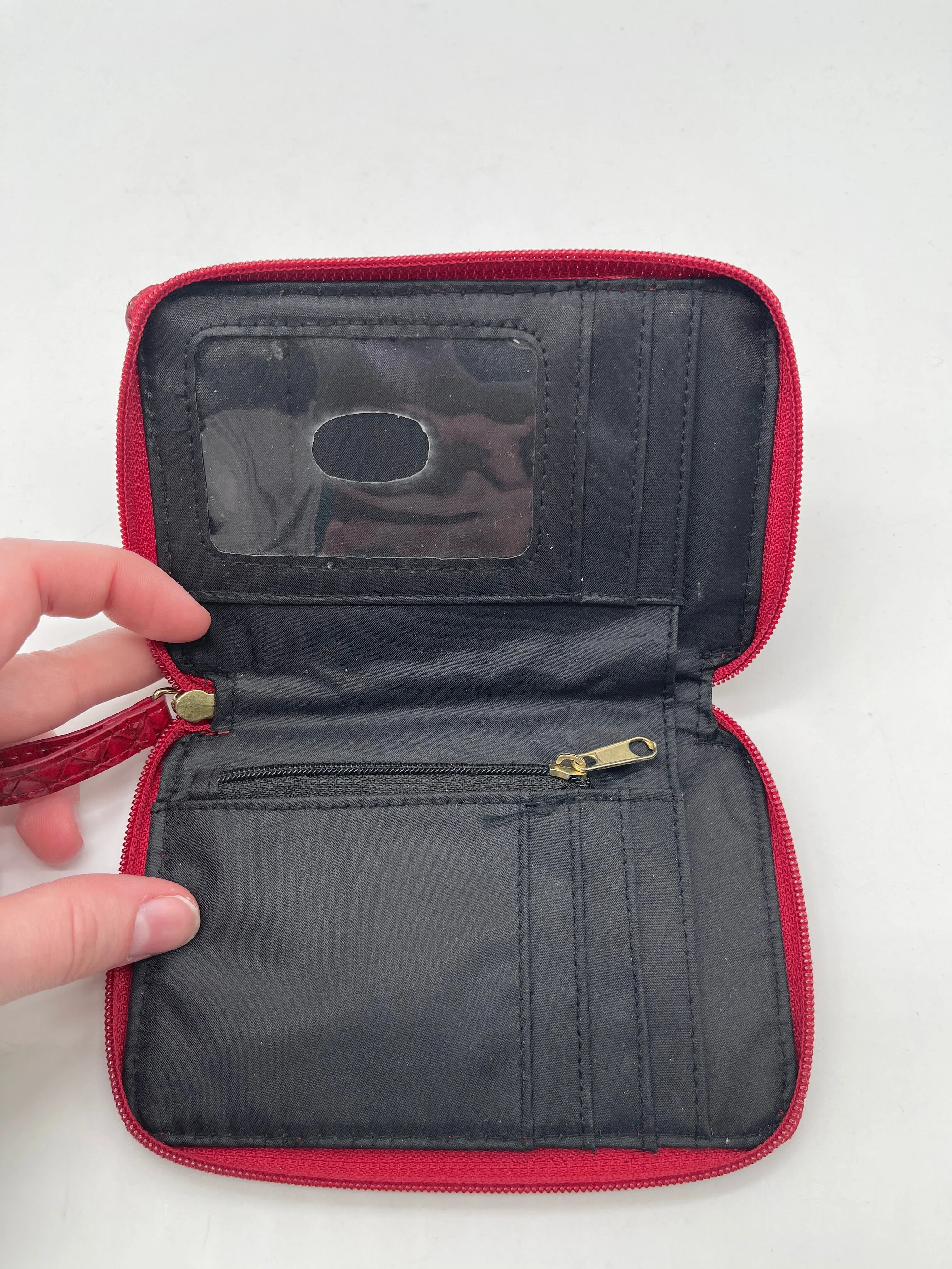 Wallet By Clothes Mentor, Size: Small
