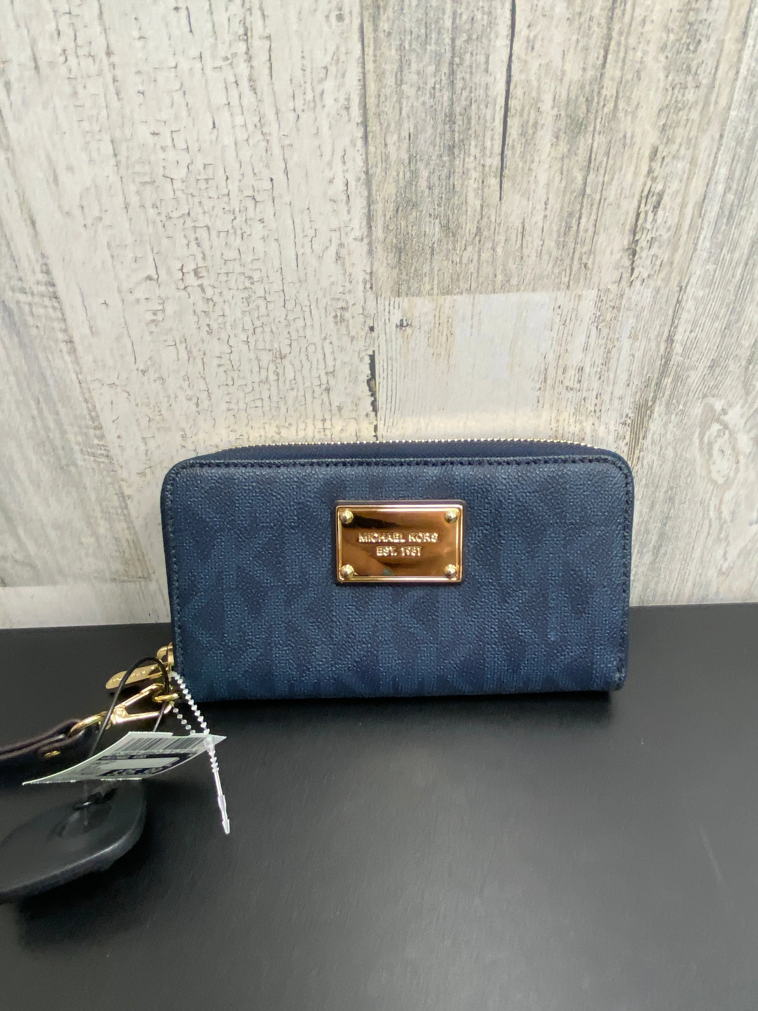 Wallet By Michael Kors  Size: Medium
