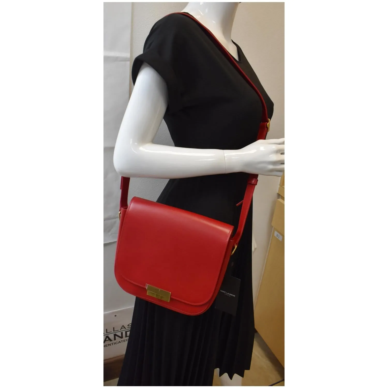 YVES SAINT LAURENT Betty Smooth Leather Shoulder Bag Red